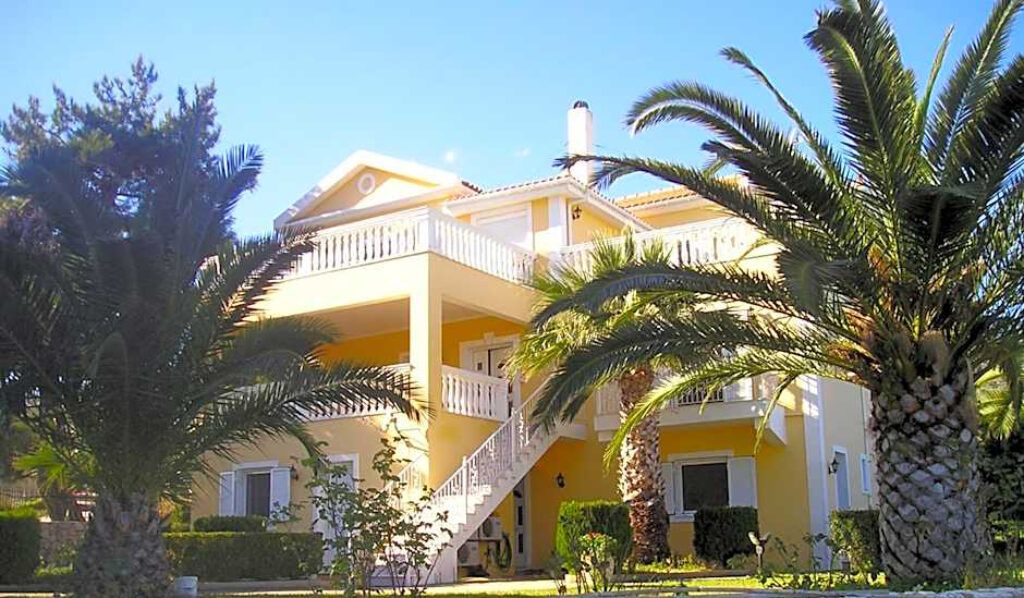 Nikolaos Studios Skala Marion